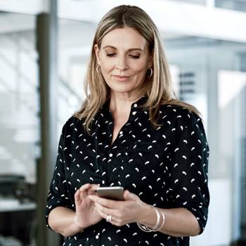 Will cloud solutions be the same after 5G? woman texting in her phone